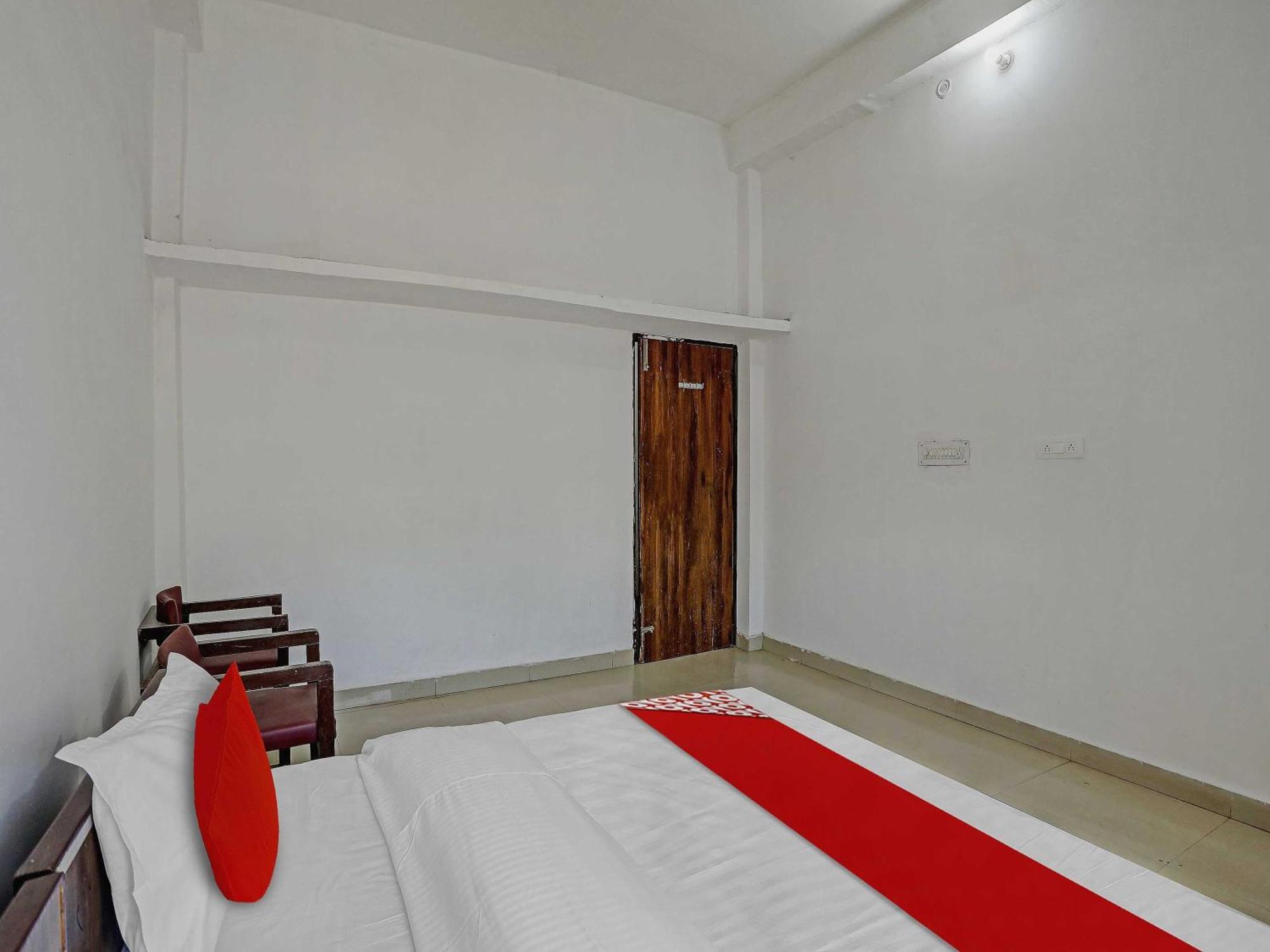 Super Hotel O Easy Stay Inn Lucknow Exteriör bild
