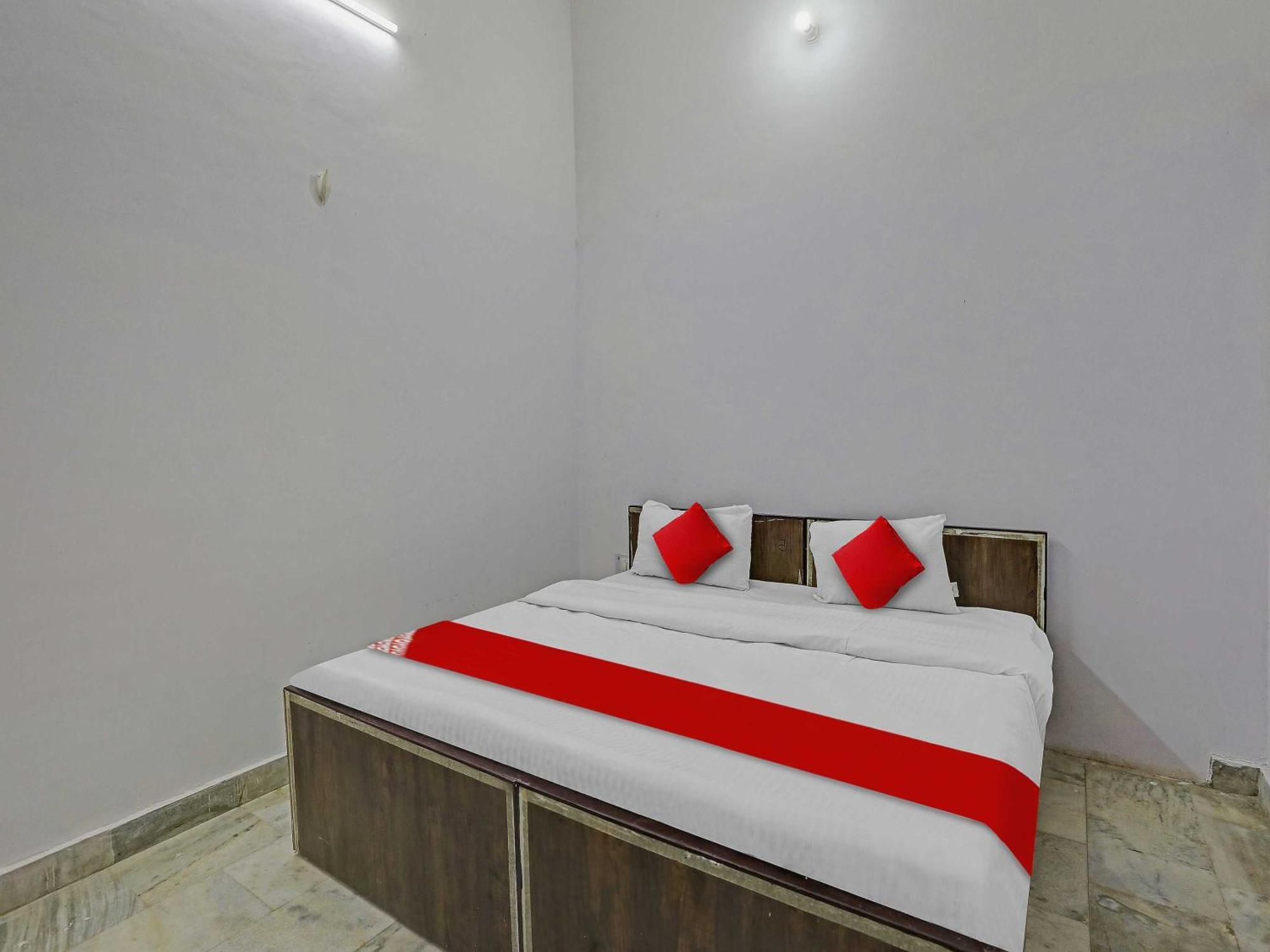Super Hotel O Easy Stay Inn Lucknow Exteriör bild