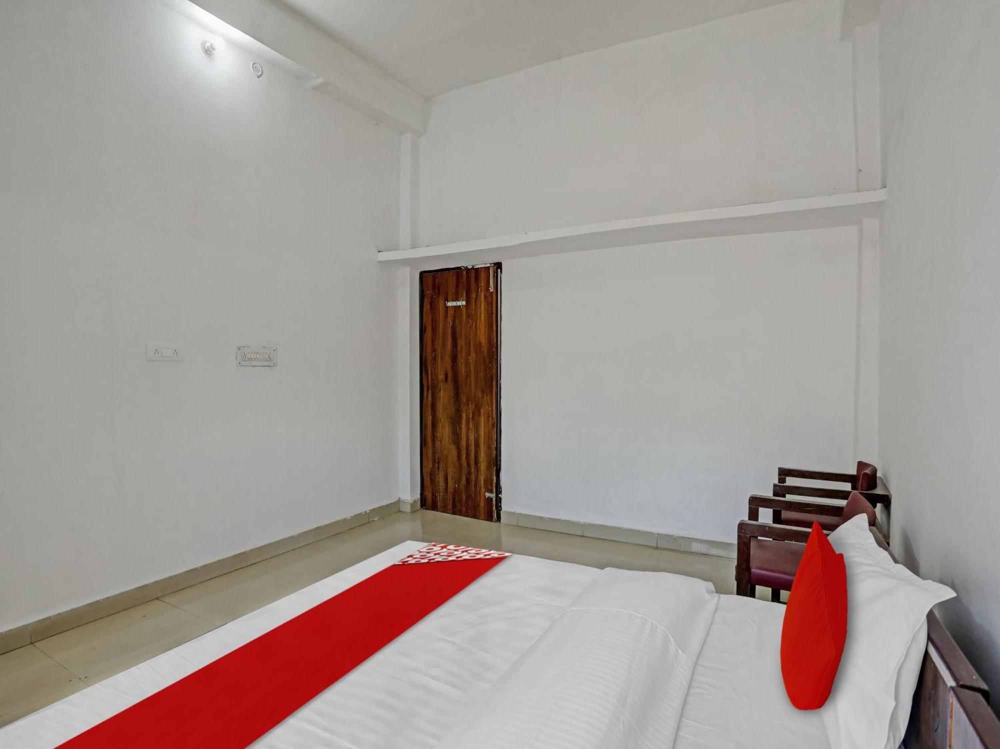 Super Hotel O Easy Stay Inn Lucknow Exteriör bild