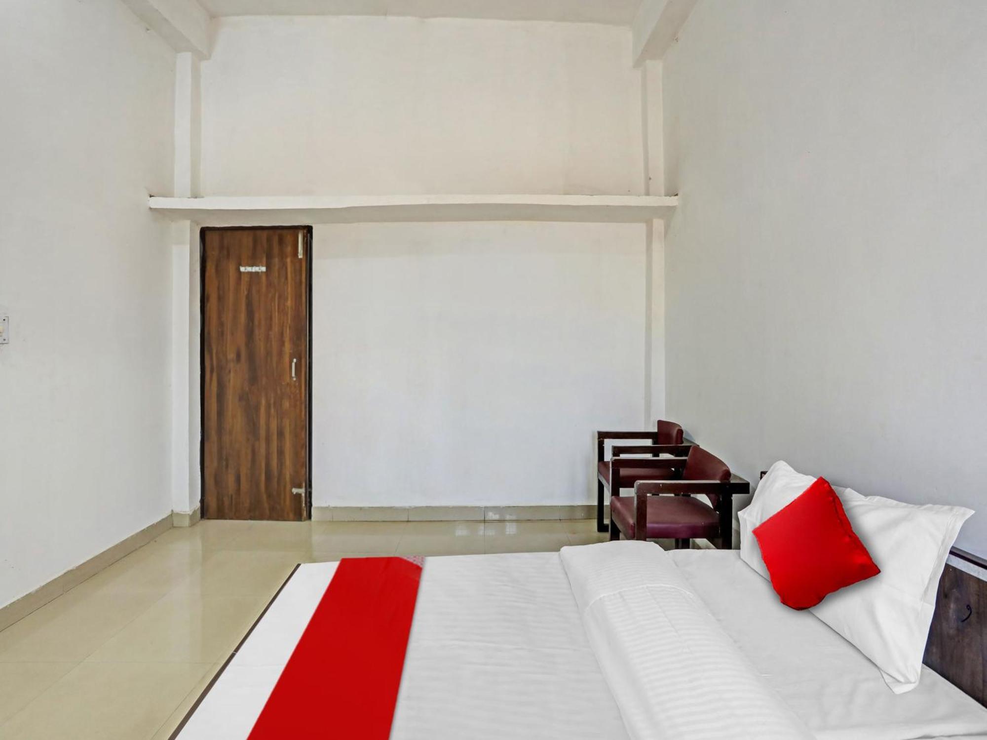 Super Hotel O Easy Stay Inn Lucknow Exteriör bild