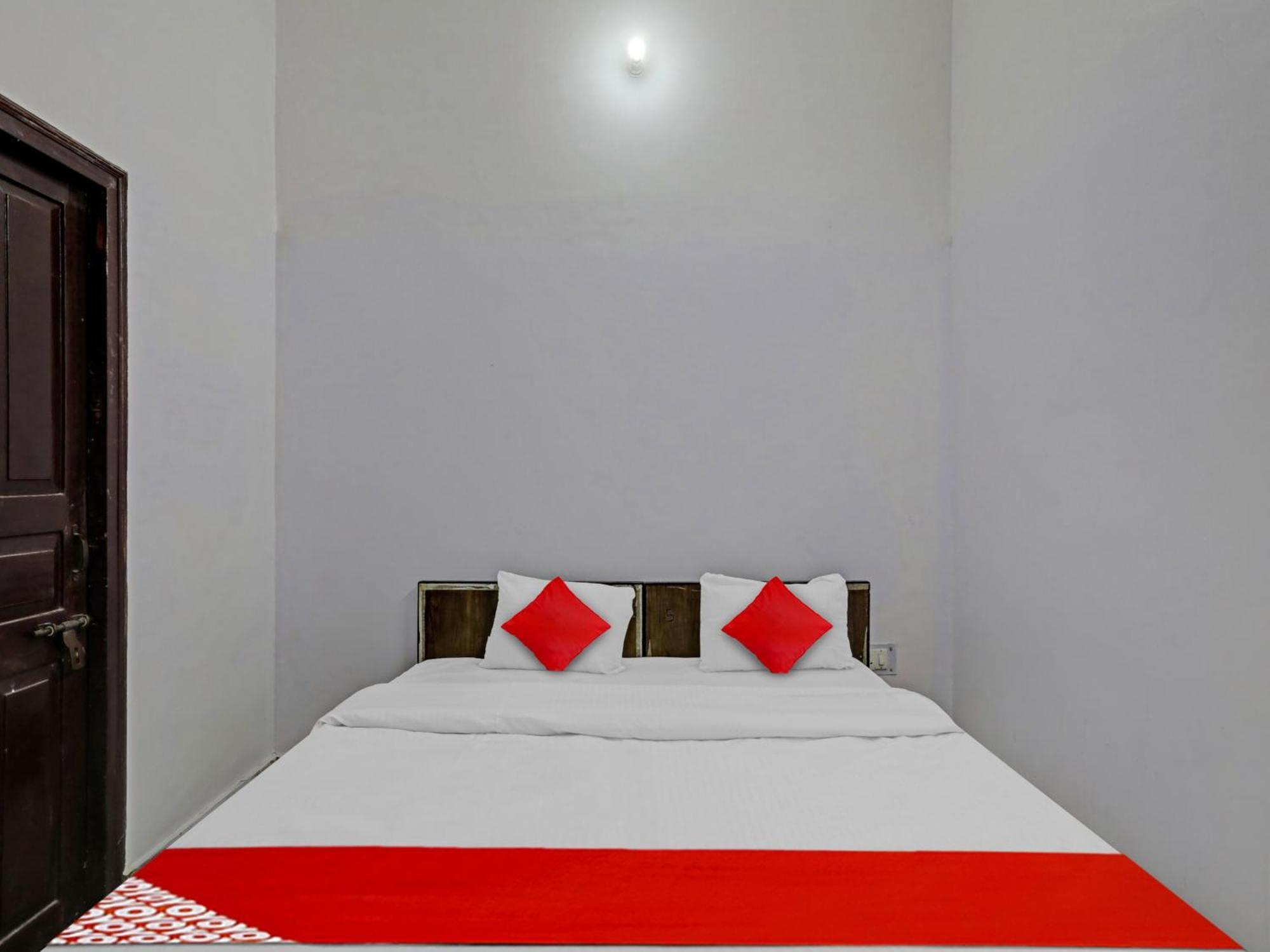 Super Hotel O Easy Stay Inn Lucknow Exteriör bild