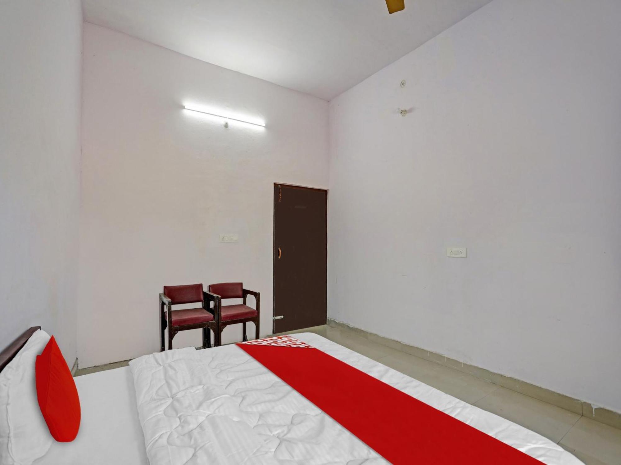 Super Hotel O Easy Stay Inn Lucknow Exteriör bild